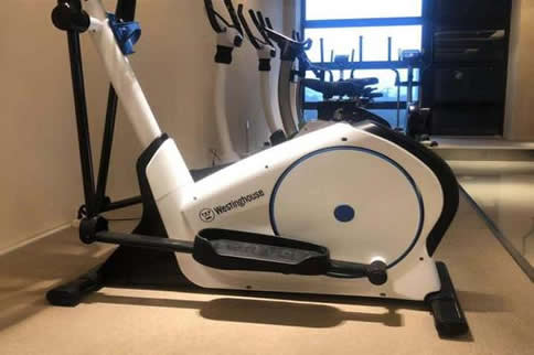 椭圆机减肥是有氧运动吗 椭圆机减肥时的误区